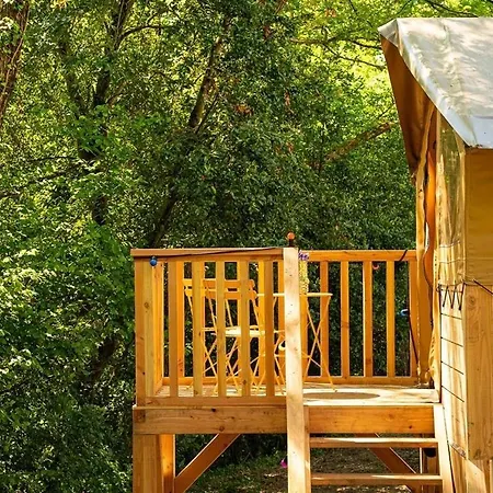 ZEcamping 3 étoiles - Tente Baroudeur tout confort - Piscine - Esprit Nature Urt